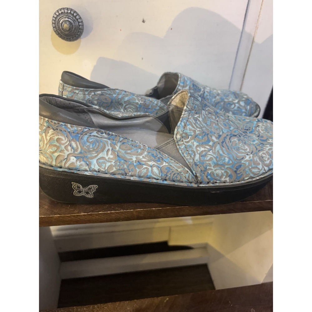 Alegria Debra Casual Friday Embossed Blue Womens Size 7 Casual‎ Slip On Shoes